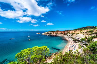 Strand Cala d'Hort auf Ibiza