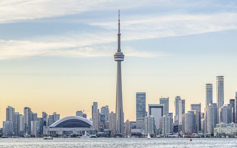 Neue Flugverbindungen vom Flughafen Berlin nach Toronto und Montreal.