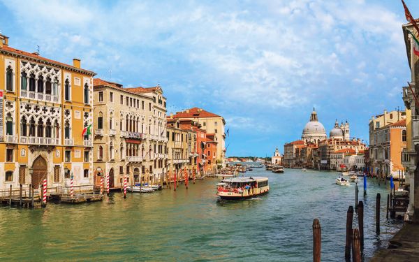 Fluege Venedig - Blick auf den Canal Grande in Venedig
