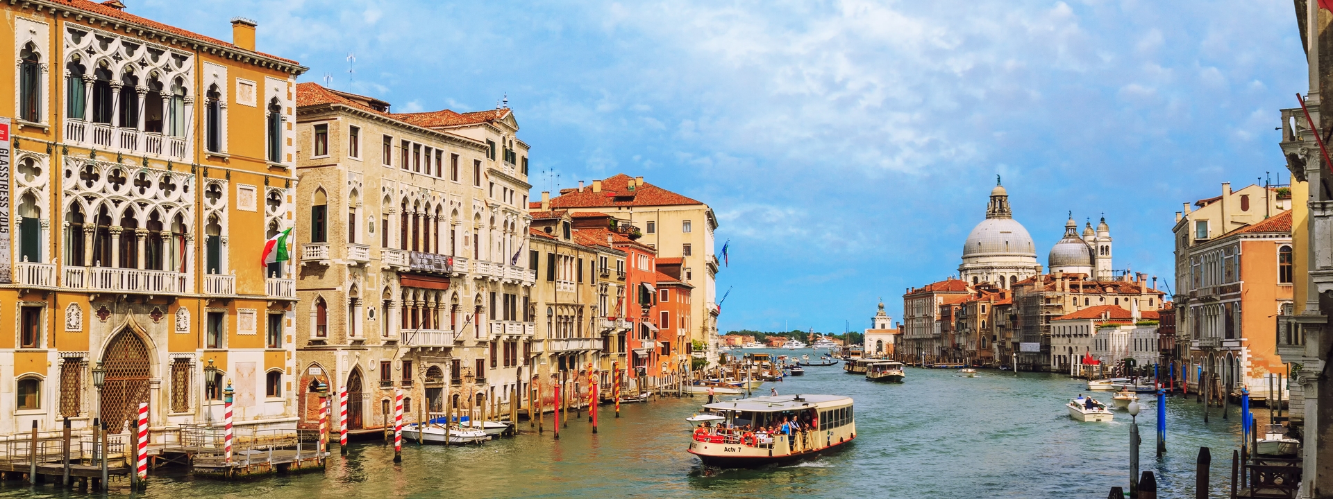 Fluege Venedig - Blick auf den Canal Grande in Venedig