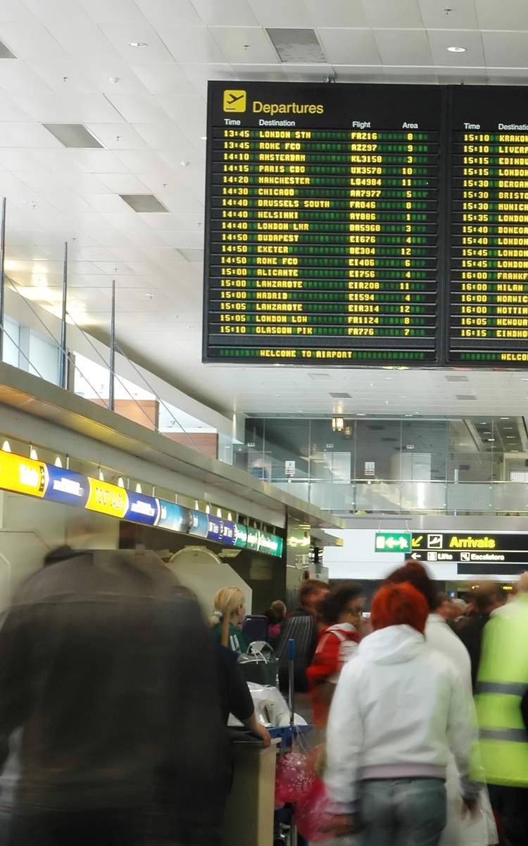 Flughafen - Streik am Airport.