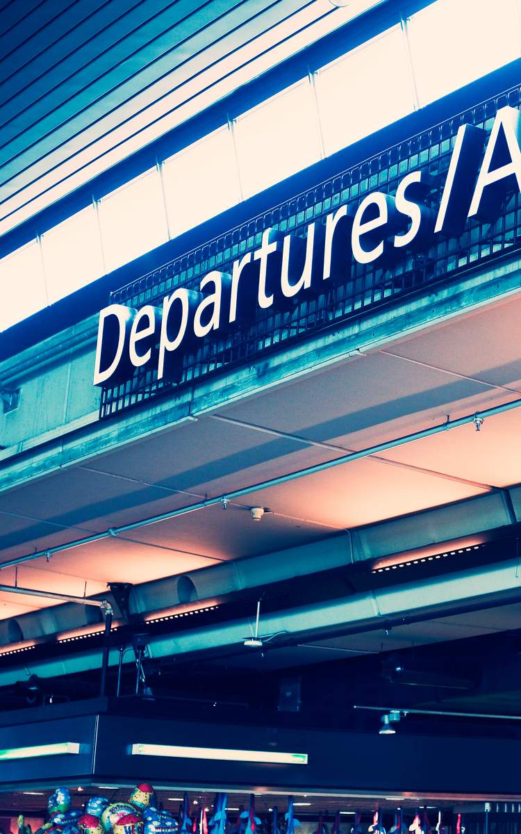 Bei Flügen sollen Handgepaeck Gebuehren abgeschafft werden.