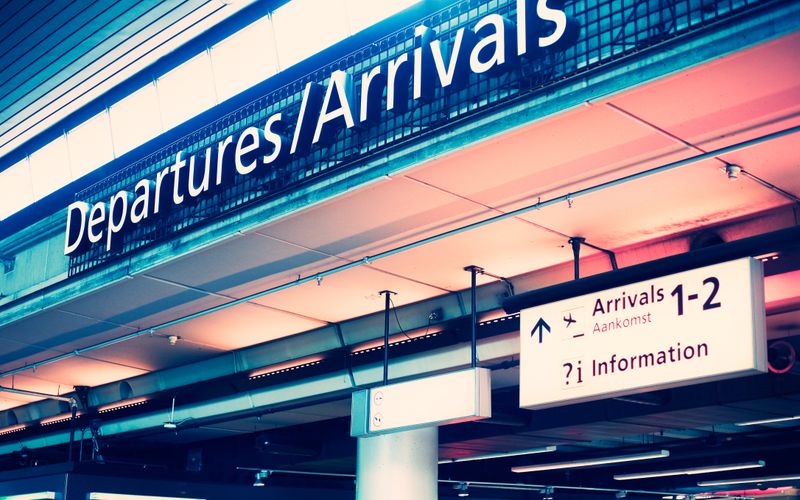 Bei Flügen sollen Handgepaeck Gebuehren abgeschafft werden.